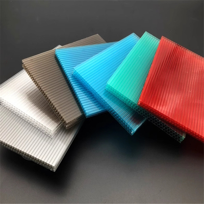 Flexible UV Protección de las hojas huecas de policarbonato lámpara de cielo abierto de la hoja PC