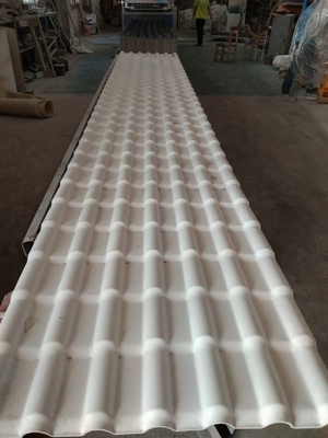 4500-6000m2 por contenedor Cantidad de carga ASA Material de cubierta UPVC Plataforma de techo de Roma estilo español PVC tejas para casa