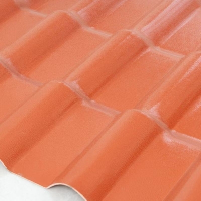 Tejas de techo de plástico de resina española de 2,3 a 3,0 mm de espesor y tamaño del paquete 35.00cm * 30.00cm * 15.00cm