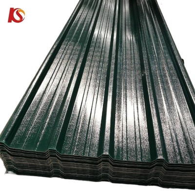 2.000kg Package Peso bruto Hoja de techo corrugada de PVC/UPVC para aislamiento térmico en materiales de construcción Panel de plástico ligero