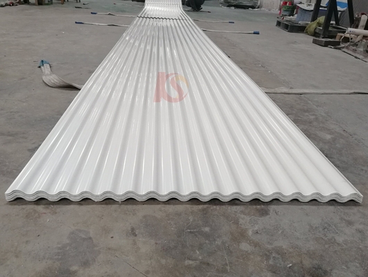 Hoja de techo de oleaje de UPVC resistente a la intemperie ASA para el paquete para el hogar Tamaño 220.00cm * 113.00cm * 15.00cm Fácil instalación