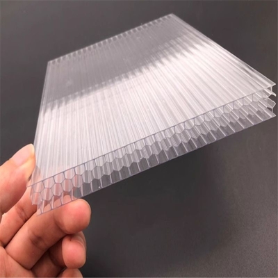 Muestra gratuita 2100mm Panel de luz natural de policarbonato liso Fenómeno Invernadero PC Hole Roofing Sheet para ahorrar energía