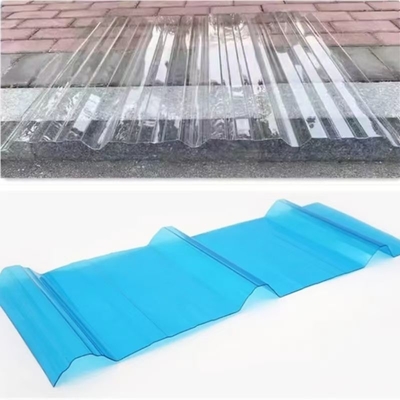 Hoja de techo de policarbonato alto brillante para techos corrugados 720 mm de ancho y diseño ecológico 1.2G / M3 Densidad