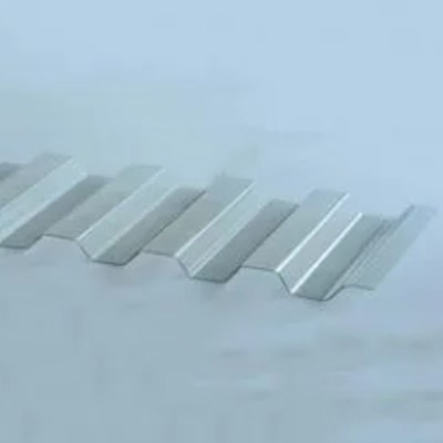 Panel de techo corrugado de plástico duradero de 2100 mm Hoja de policarbonato de 4 mm-20 mm de espesor para soluciones de techado duraderas