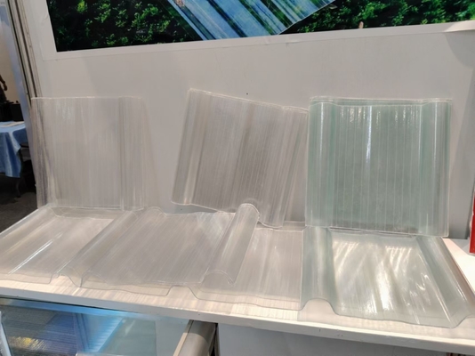 Hoja de techo transparente corrugada de FRP de espesor personalizado de 0,8 mm a 3,0 mm para solución de techo